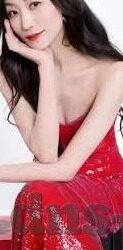 西班牙女人足球比分-绿茵玫瑰绽放，西班牙女人足球比分背后的热血与荣耀